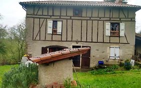 Maison de 4 chambres avec jardin amenage et wifi a St Constant Fournoules