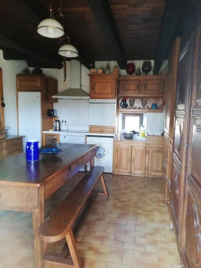 Maison de 4 chambres avec jardin amenage et wifi a St Constant Fournoules Saint-Constant Extérieur photo